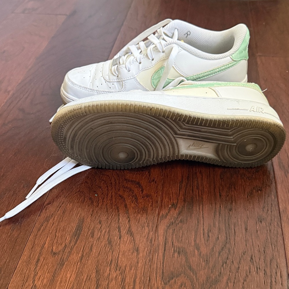 Nike Air Force 1 Sneakers - Picture 2 of 5